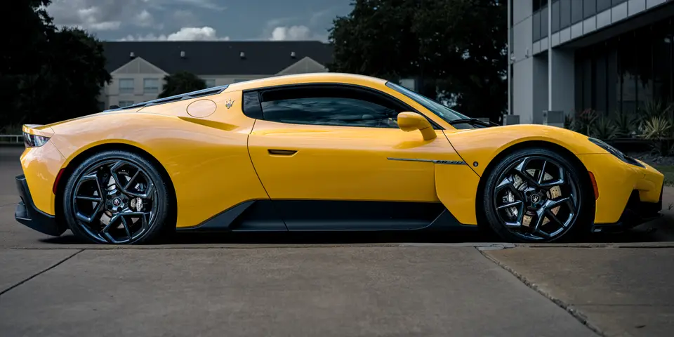 Maserati MC20 in profile
